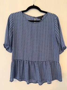 Banana Republic Patterned Flowy Top